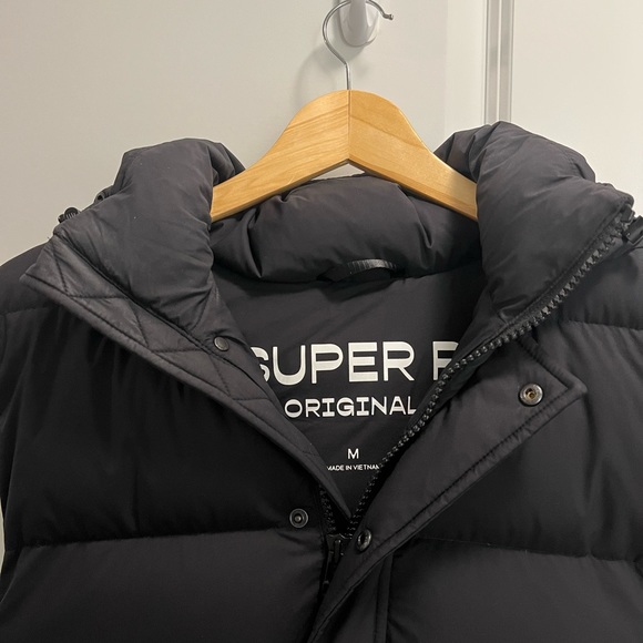 Aritzia Super Puff Vest - Picture 2 of 5